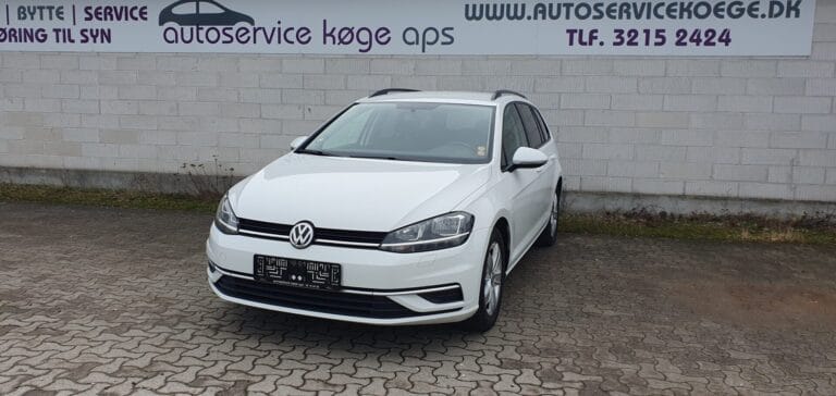VW Golf VII 1,0 TSi 110 Comfortline Variant 5d